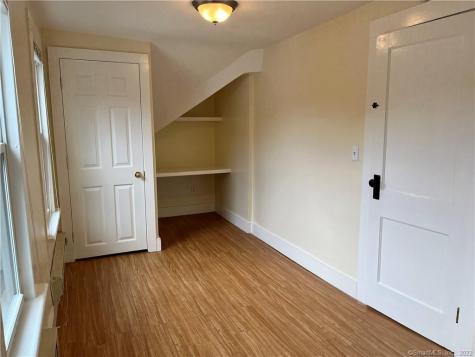 87 Kneen Street Shelton CT 06484
