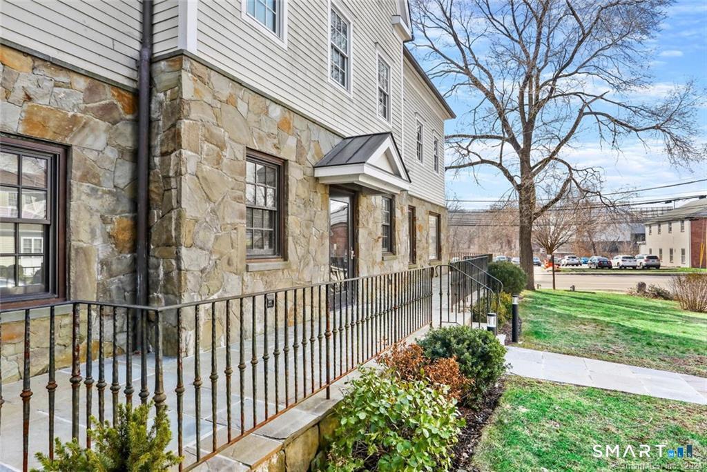 2 Hollyhock Road Wilton CT 06897