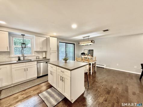 32 Cullen Avenue West Haven CT 06516