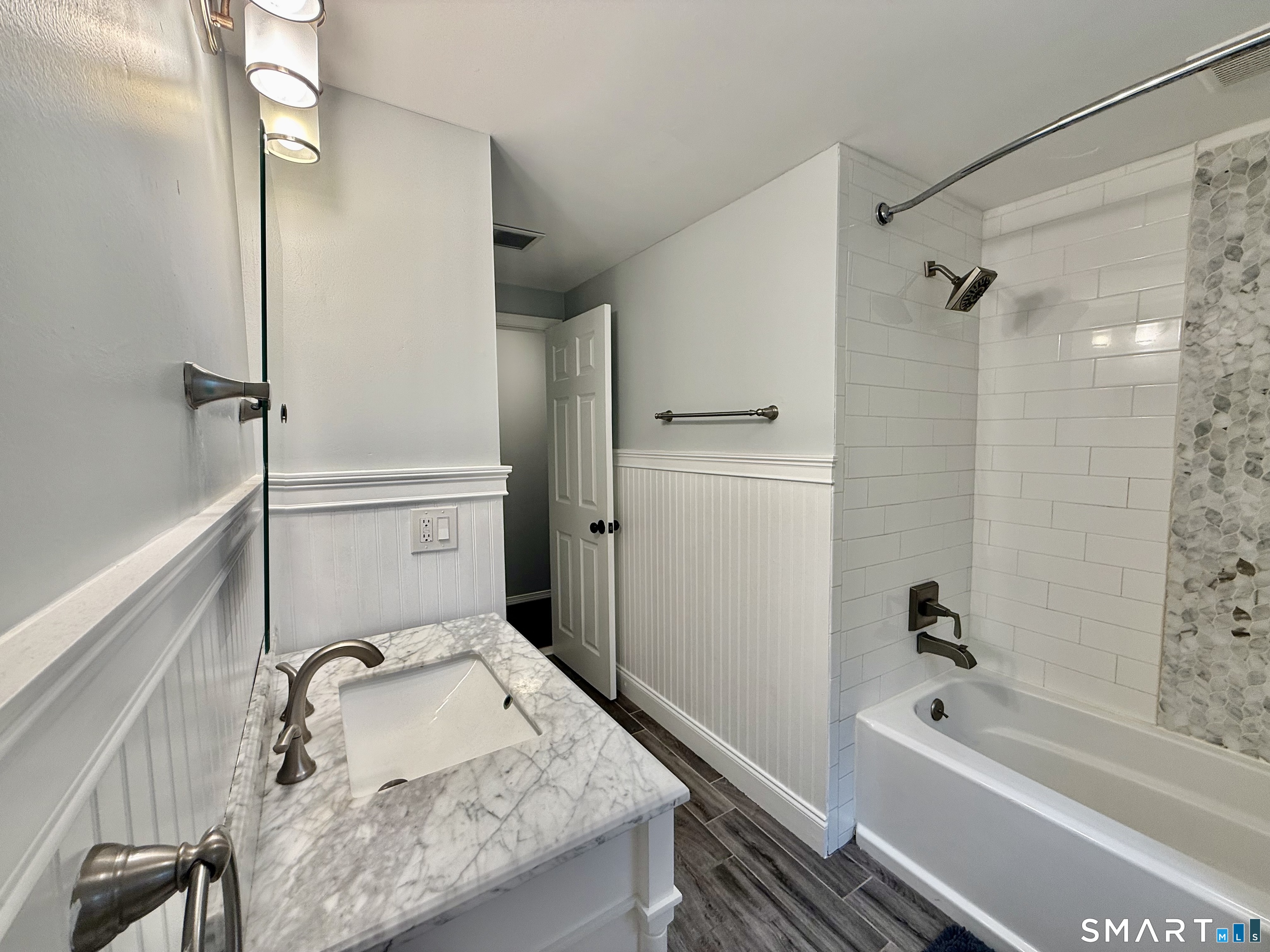 32 Cullen Avenue West Haven CT 06516