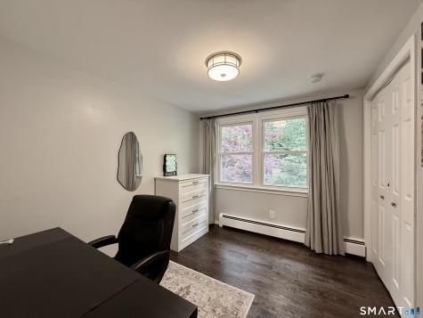 32 Cullen Avenue West Haven CT 06516
