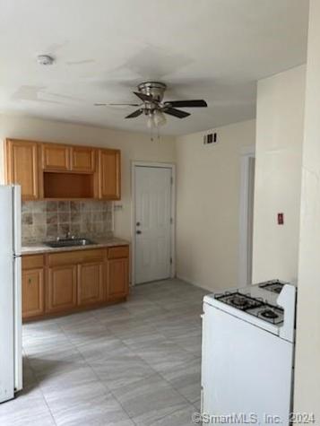 481 Hollister Avenue Bridgeport CT 06607