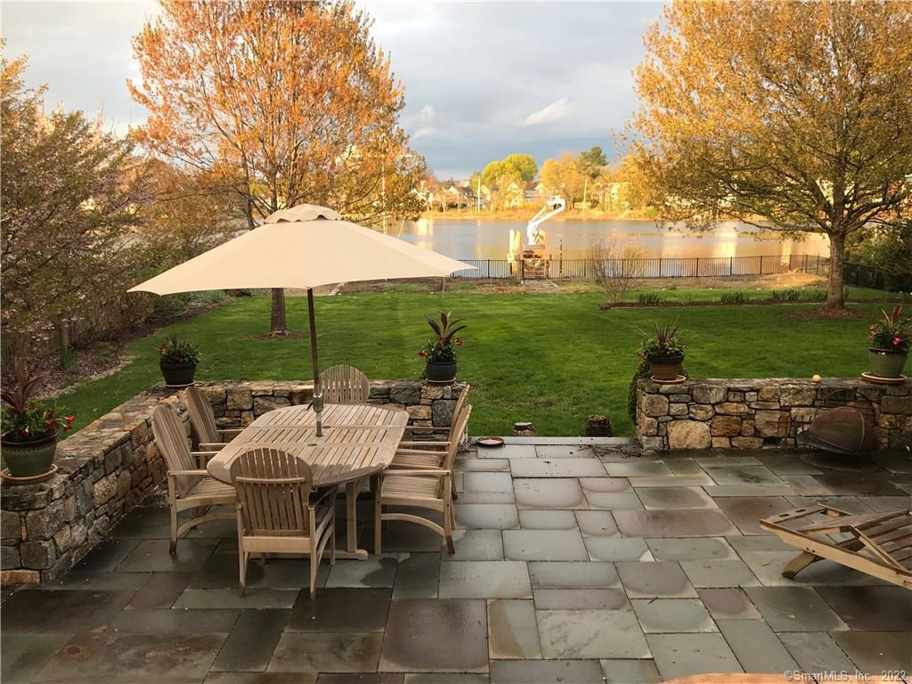 223 Riverside Drive Fairfield CT 06824