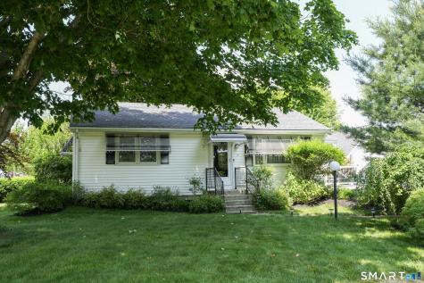 18 Clifton Street Old Lyme CT 06371