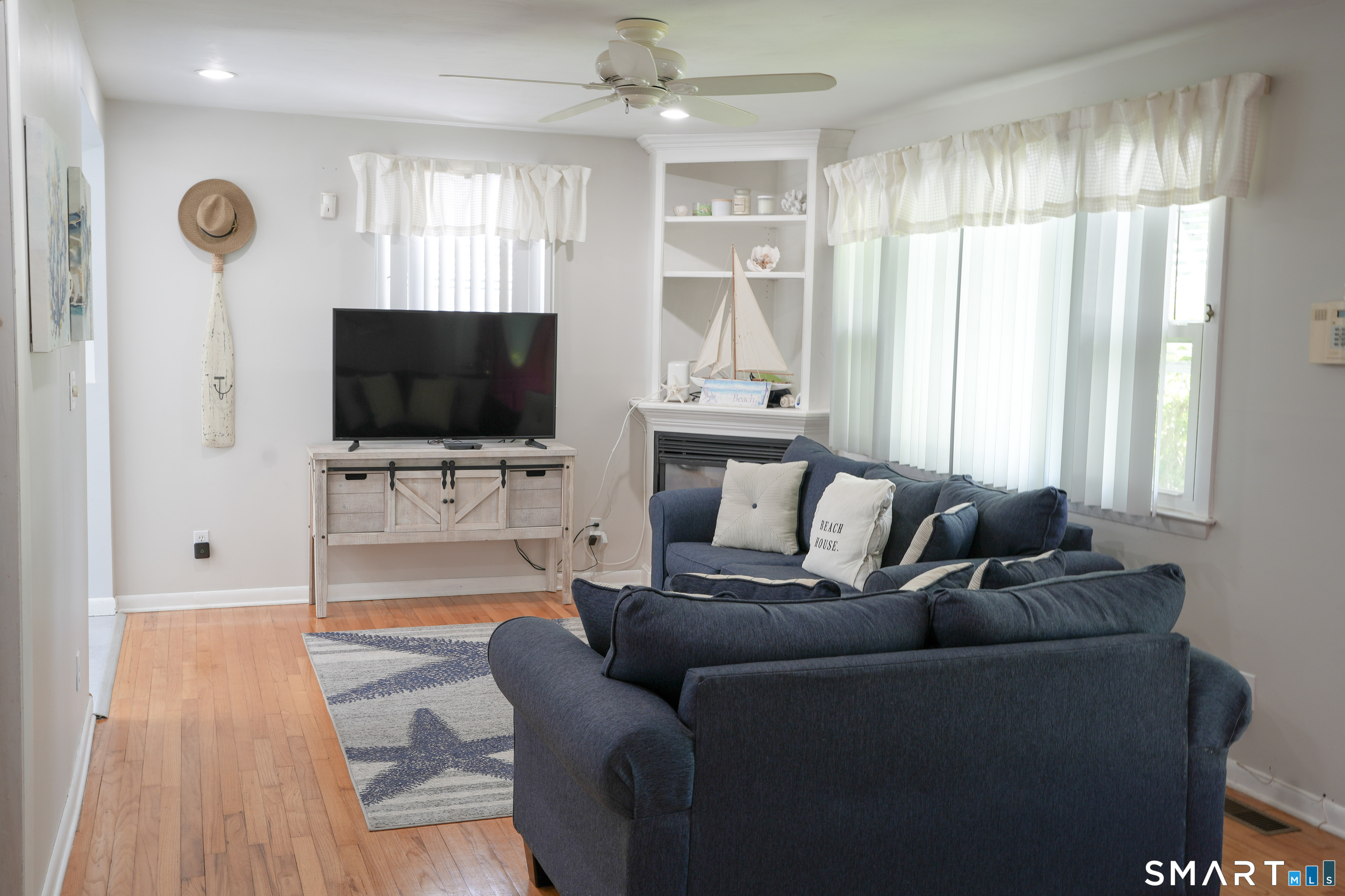 18 Clifton Street Old Lyme CT 06371
