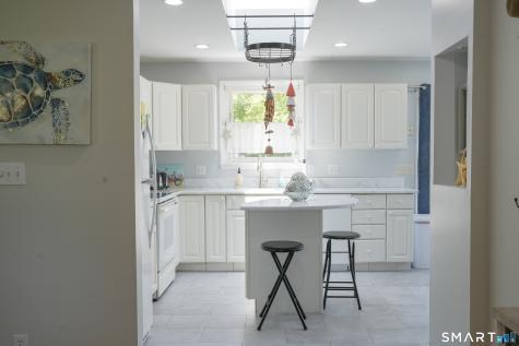 18 Clifton Street Old Lyme CT 06371