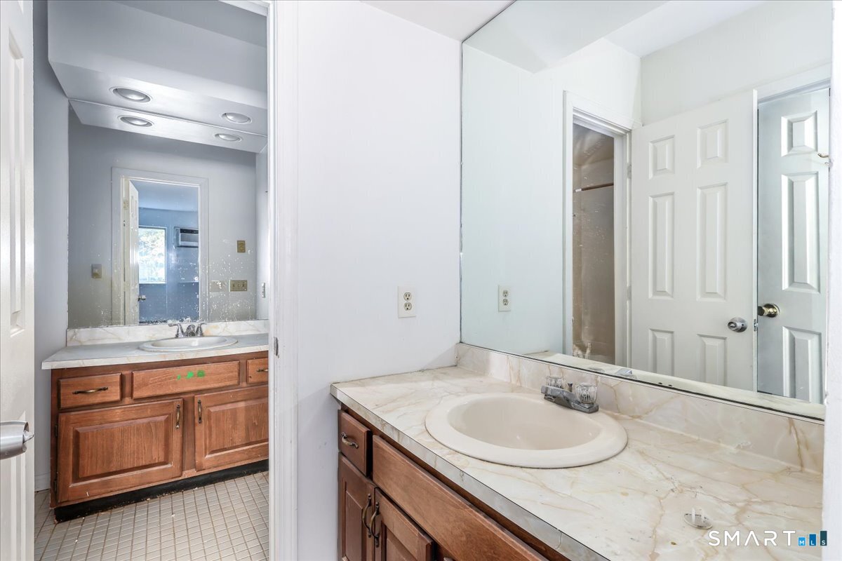 106 Willow Springs New Milford CT 06776