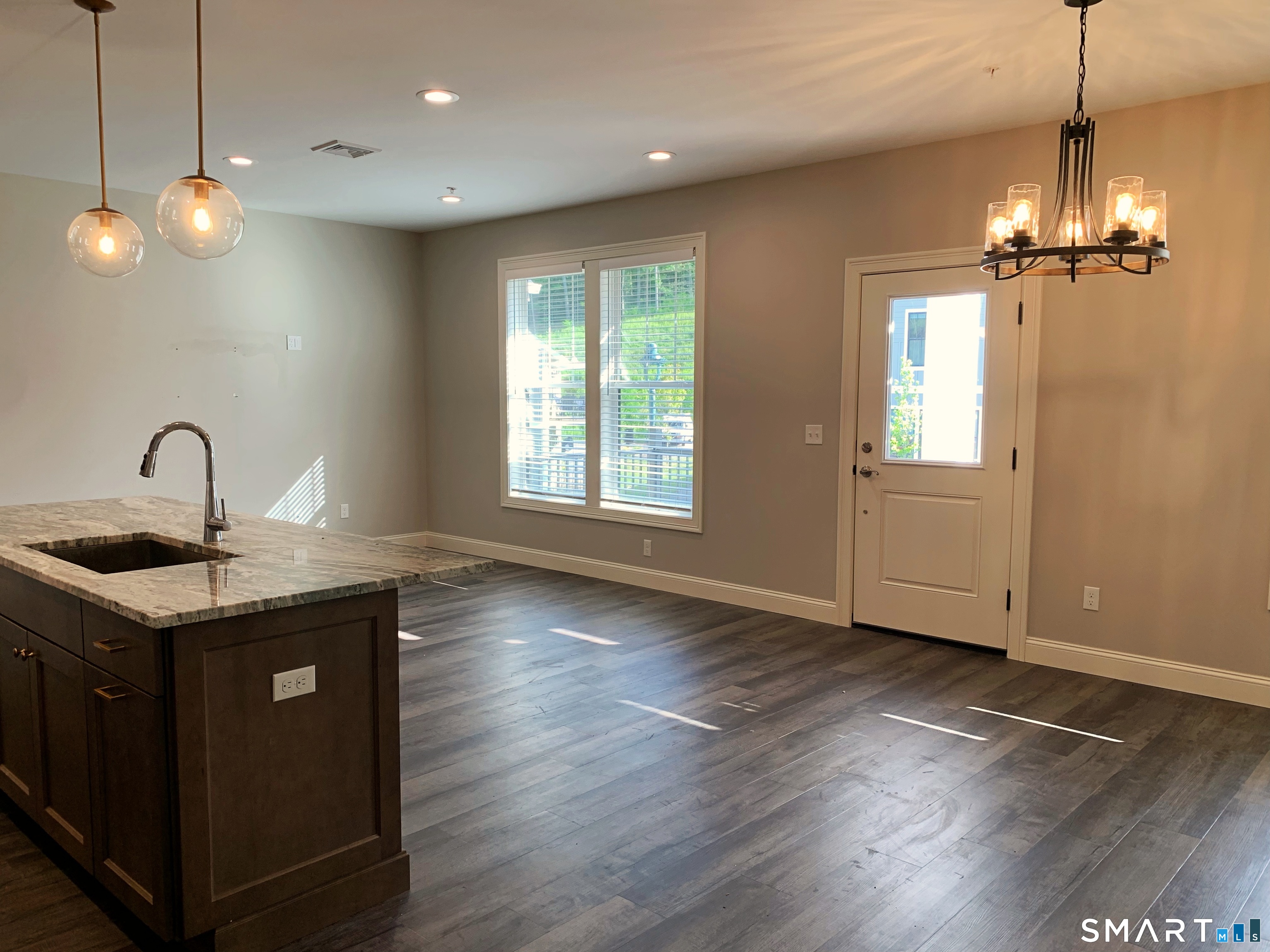 501 Edgewater Circle East Hampton CT 06424