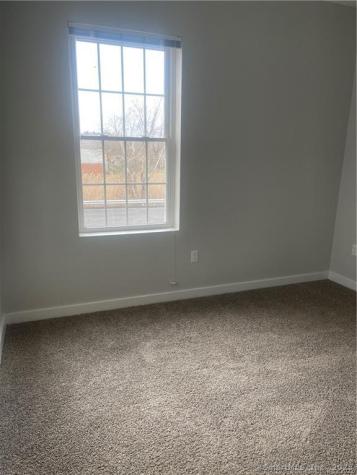 85 Hemingway Avenue East Haven CT 06512