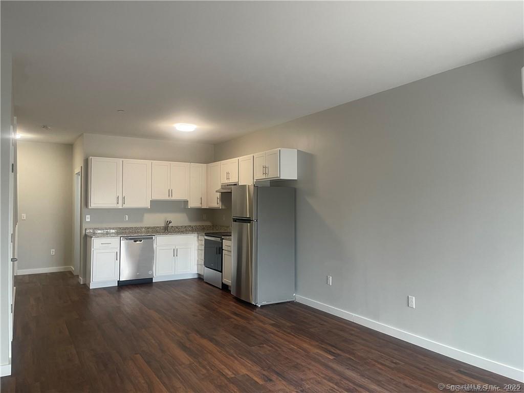 85 Hemingway Avenue East Haven CT 06512