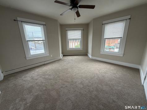 1706 Thomaston Avenue Waterbury CT 06704