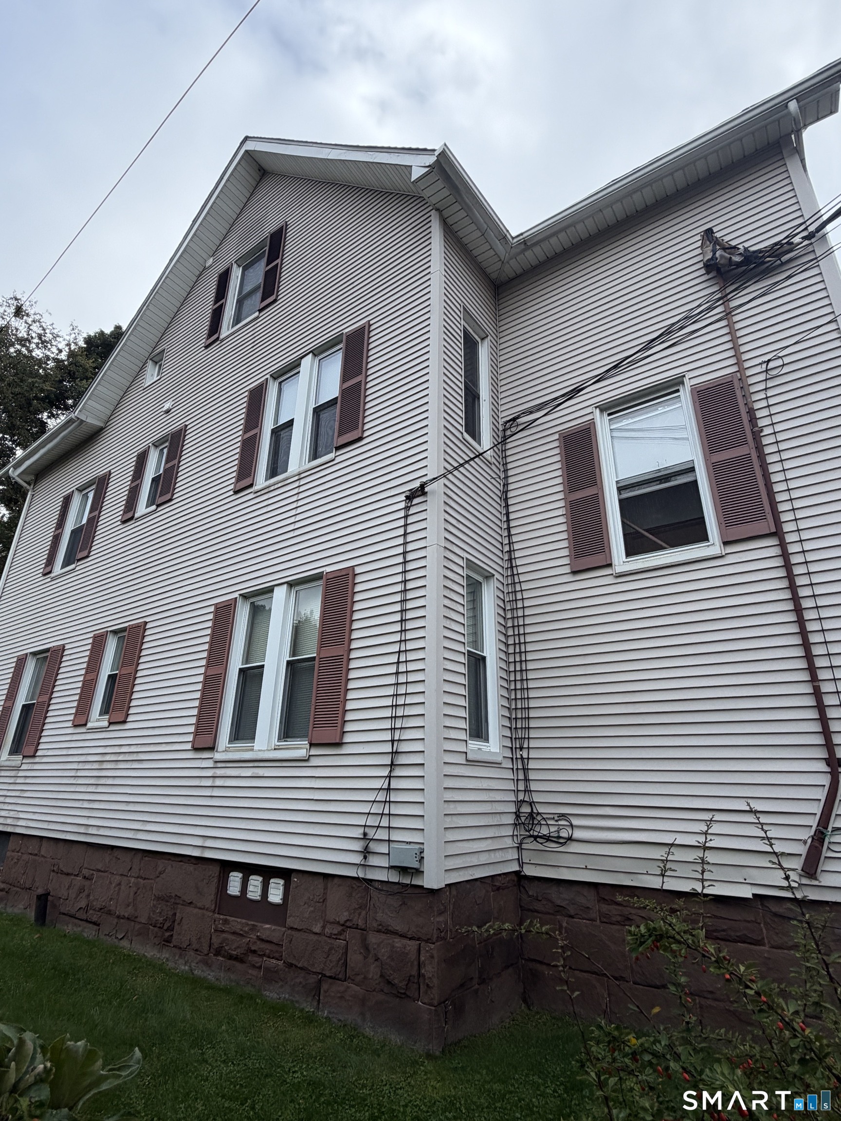 1706 Thomaston Avenue Waterbury CT 06704