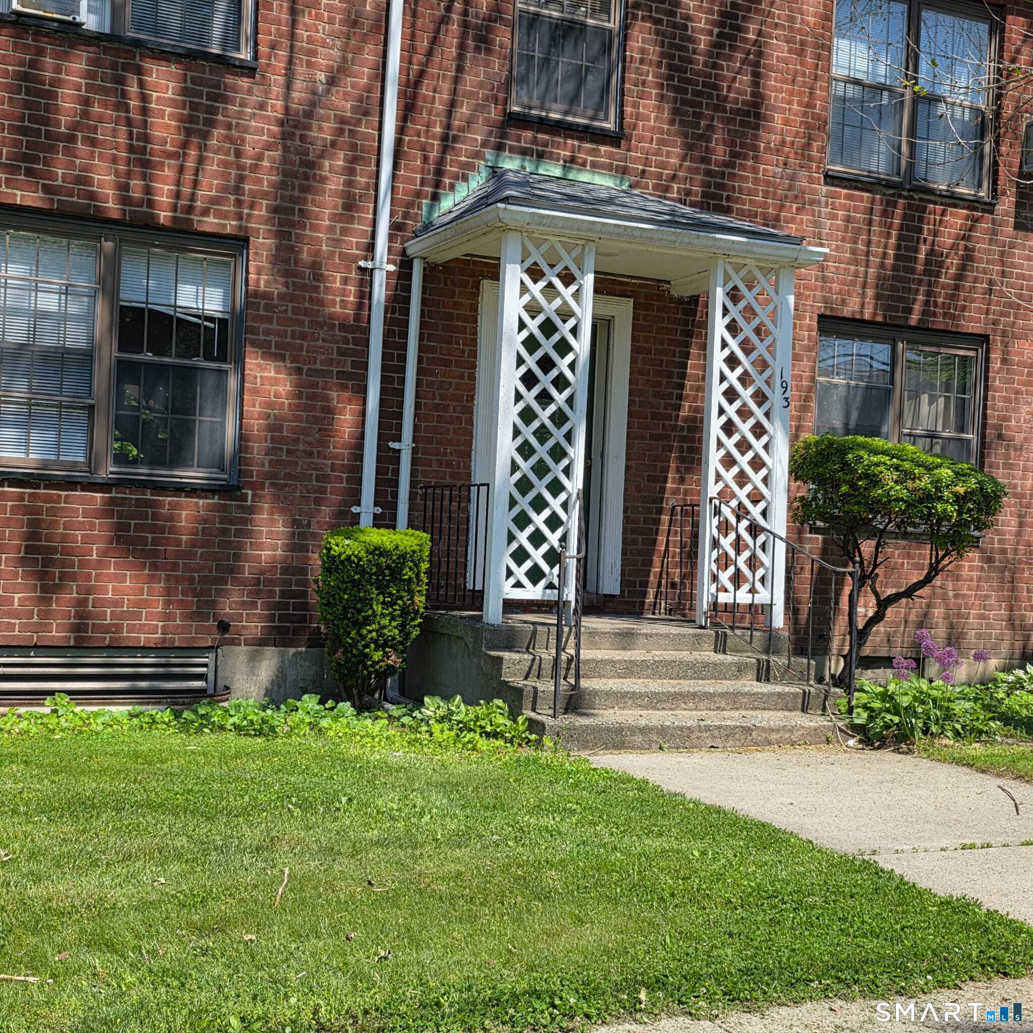 193 Virginia Avenue Bridgeport CT 06610
