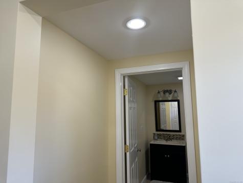 452 Newhall Street Hamden CT 06517