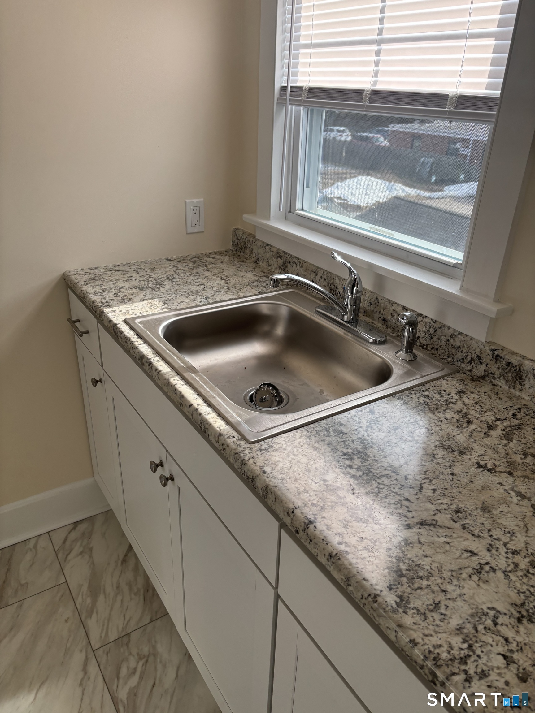 95 Pennsylvania Avenue East Lyme CT 06357