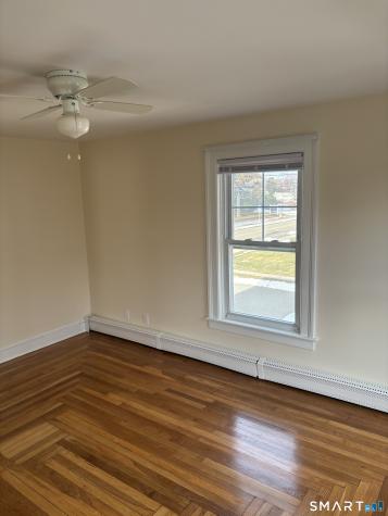 95 Pennsylvania Avenue East Lyme CT 06357