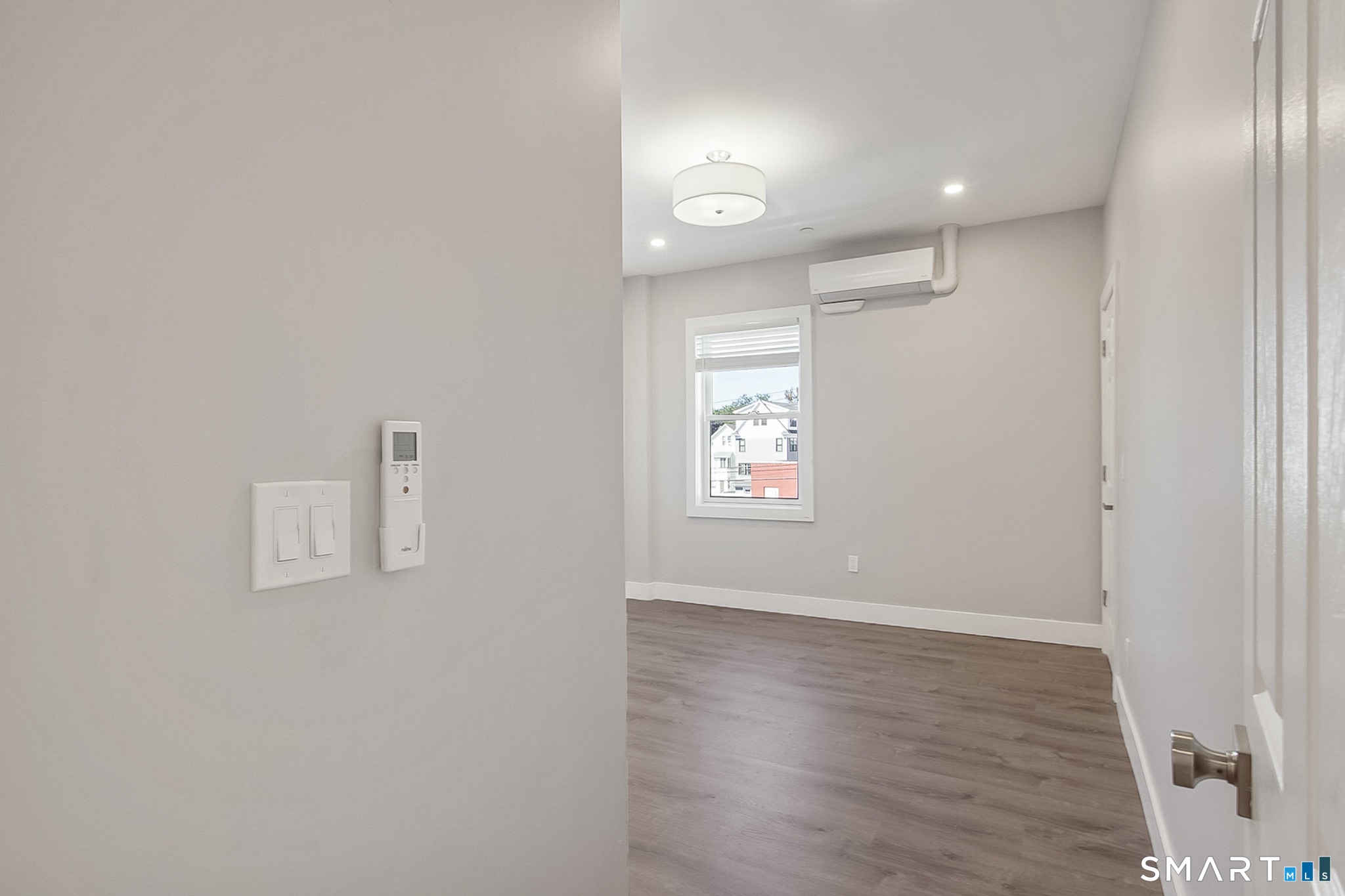 1903 Post Road Fairfield CT 06824