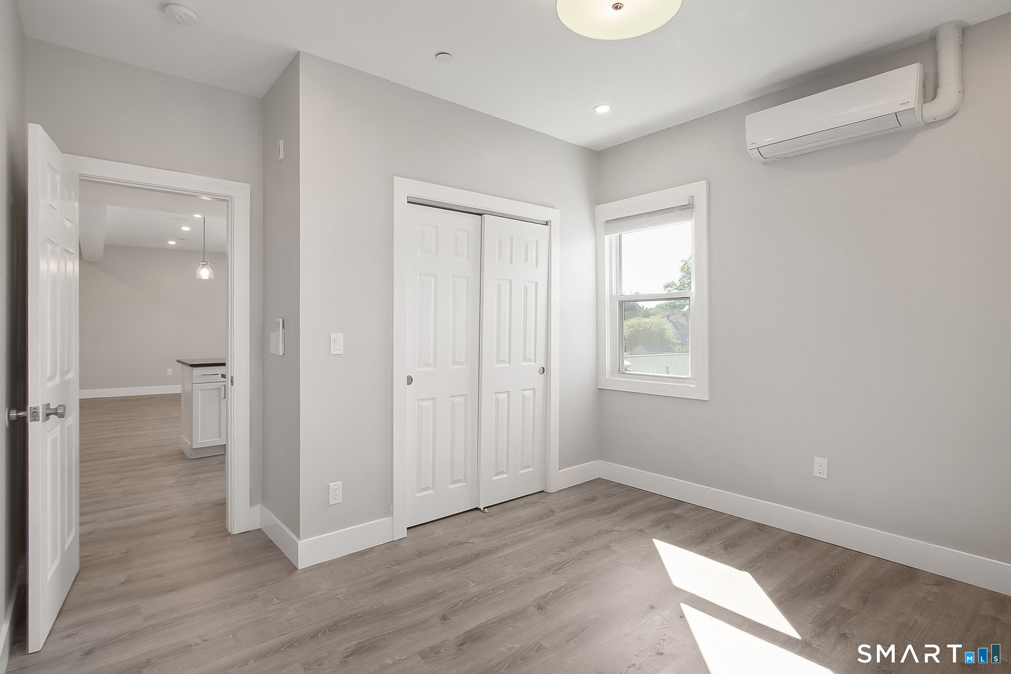 1903 Post Road Fairfield CT 06824