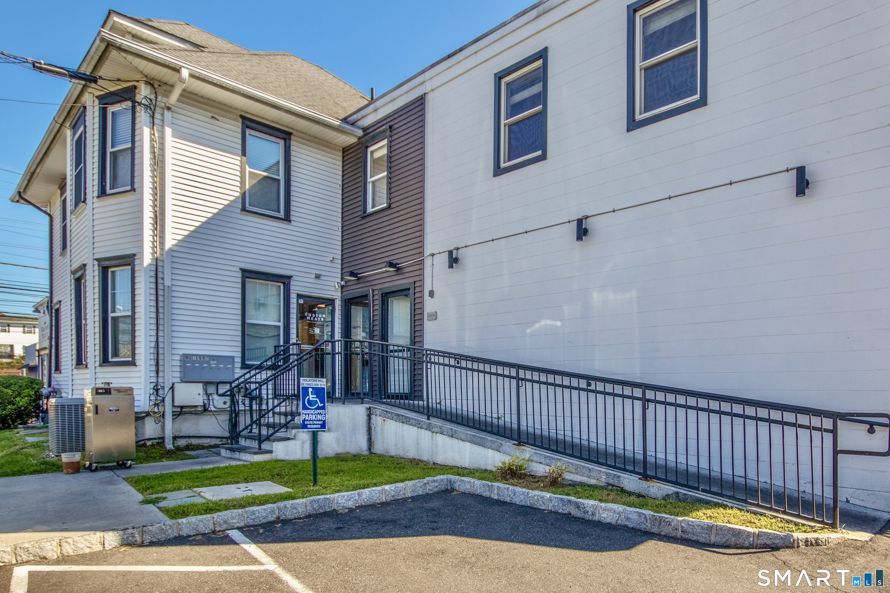 1903 Post Road Fairfield CT 06824