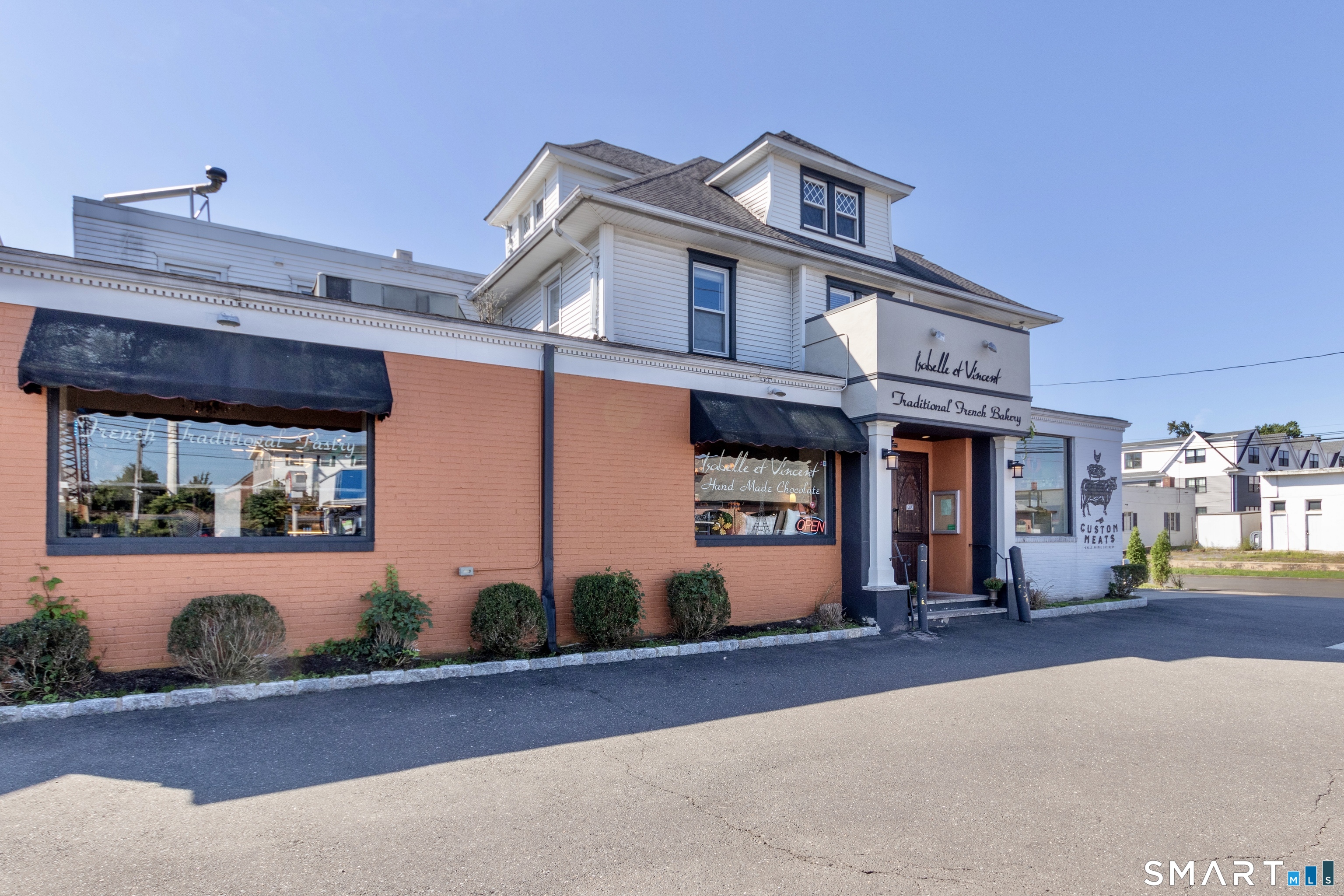 1903 Post Road Fairfield CT 06824