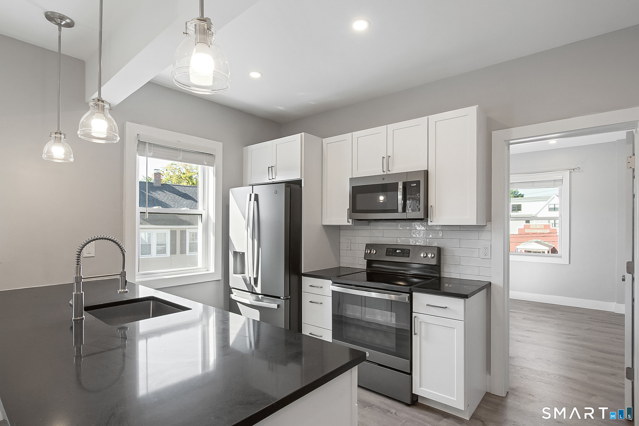 1903 Post Road Fairfield CT 06824