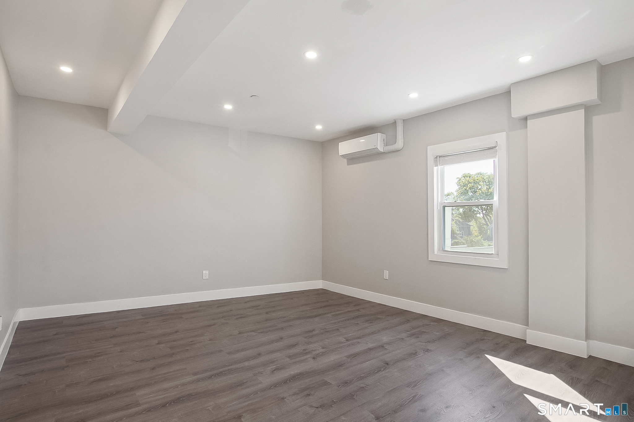 1903 Post Road Fairfield CT 06824