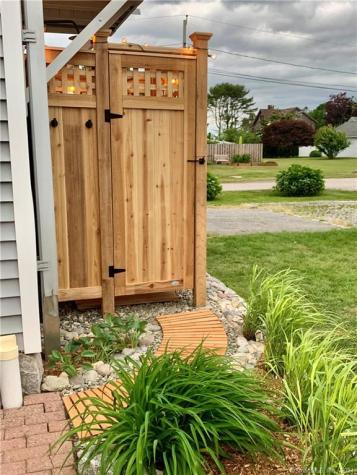 270 North Water Street Stonington CT 06378