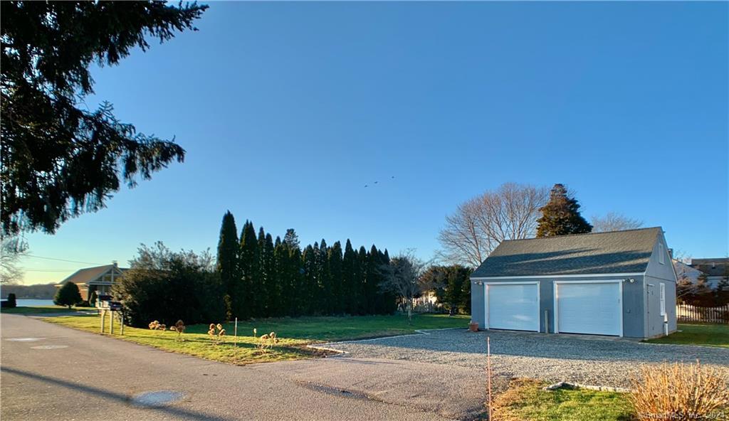 270 North Water Street Stonington CT 06378