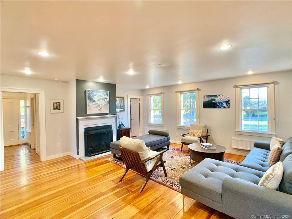 270 North Water Street Stonington CT 06378