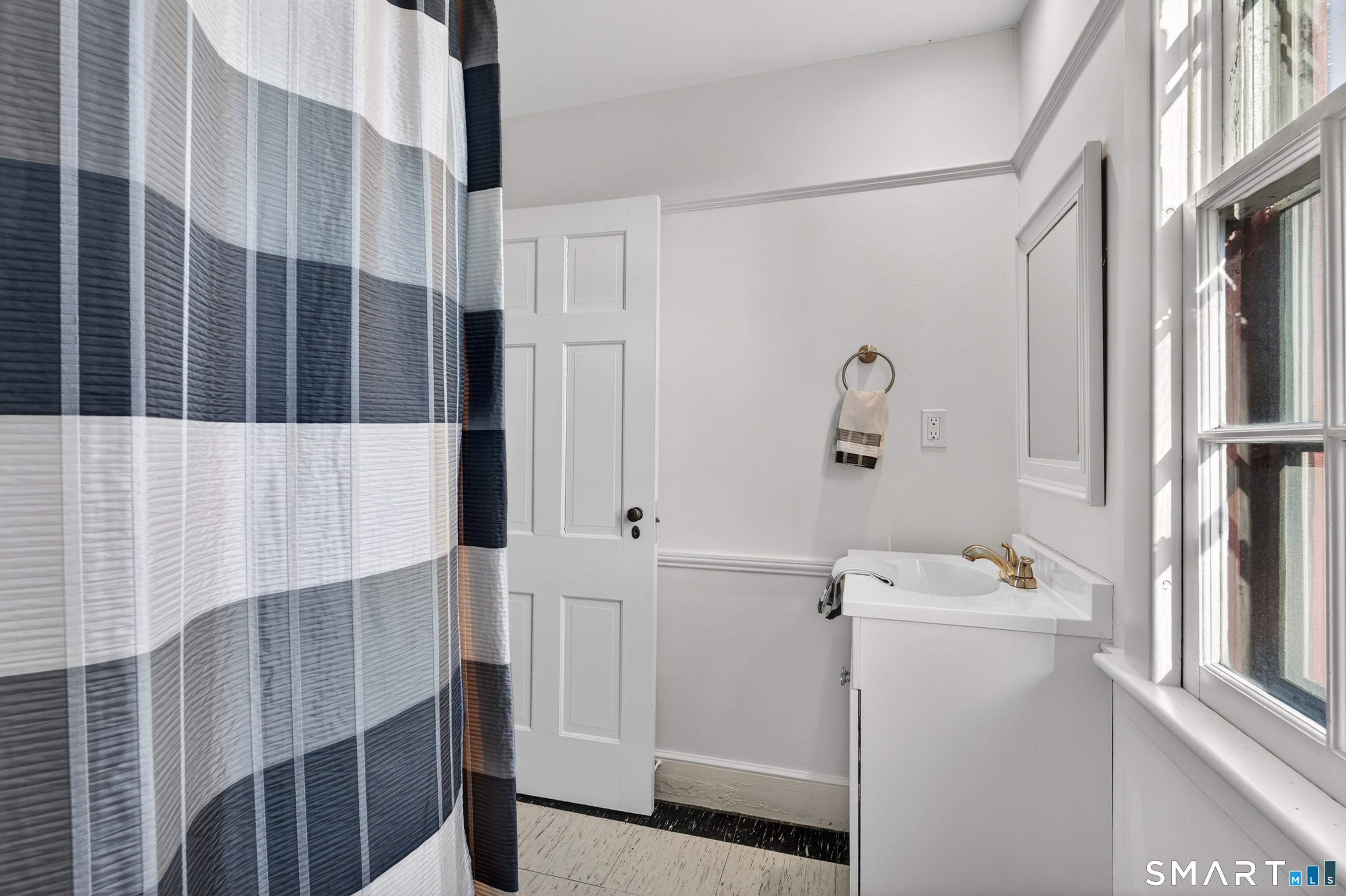 39 Vineyard Place Guilford CT 06437