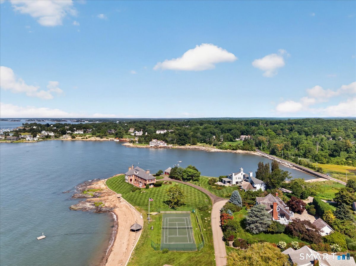 39 Vineyard Place Guilford CT 06437