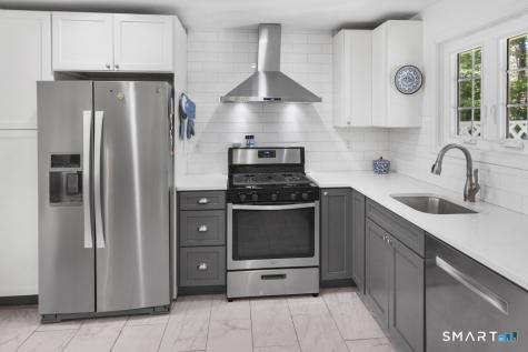 12 Allendale Road Old Saybrook CT 06475
