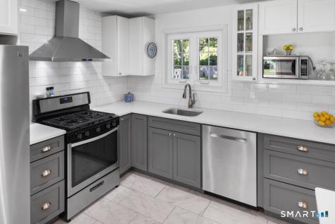 12 Allendale Road Old Saybrook CT 06475