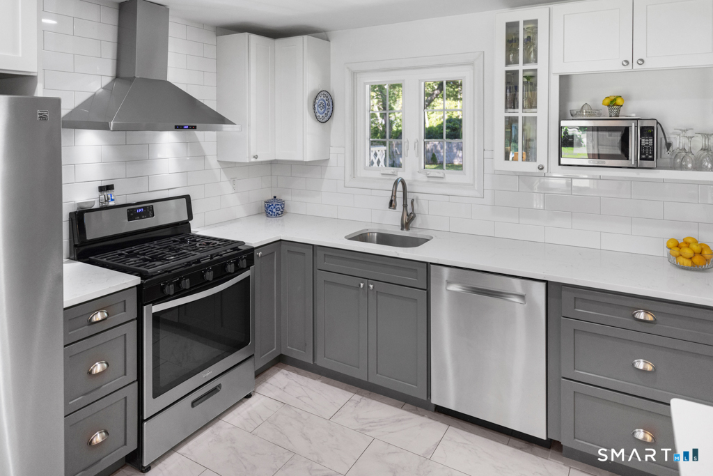 12 Allendale Road Old Saybrook CT 06475