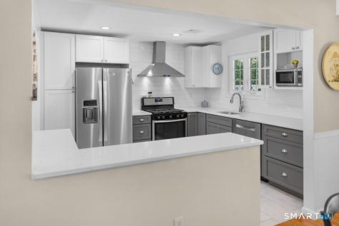 12 Allendale Road Old Saybrook CT 06475