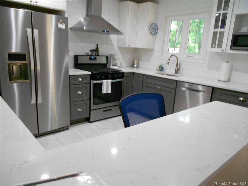12 Allendale Road Old Saybrook CT 06475