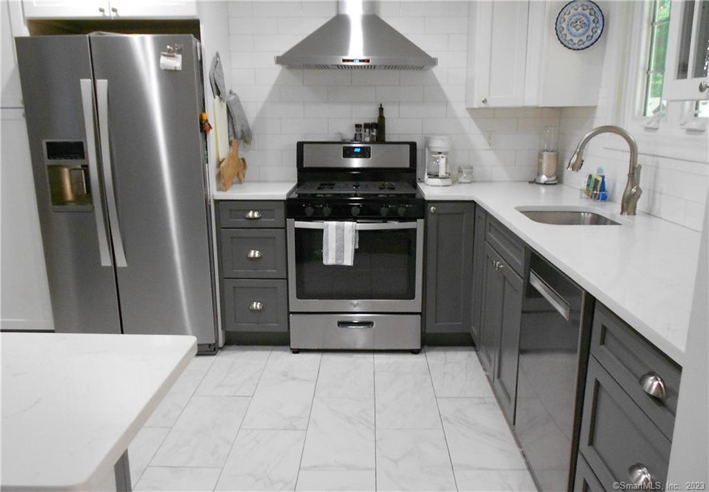 12 Allendale Road Old Saybrook CT 06475