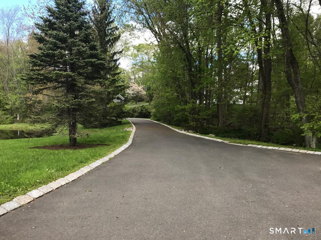 51 Continental Drive Ridgefield CT 06877