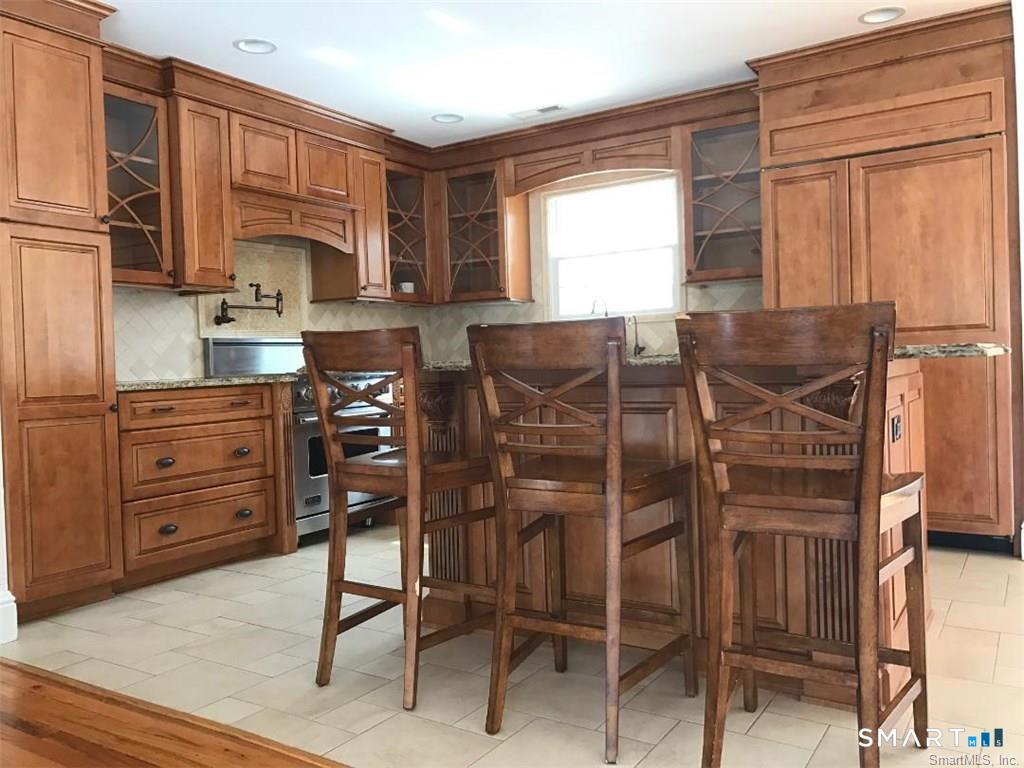 51 Continental Drive Ridgefield CT 06877