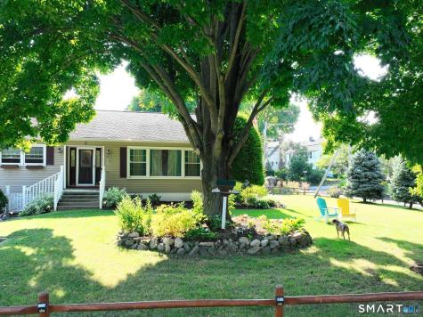 2 Old Well Court Norwalk CT 06855