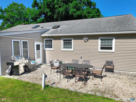 2 Old Well Court Norwalk CT 06855