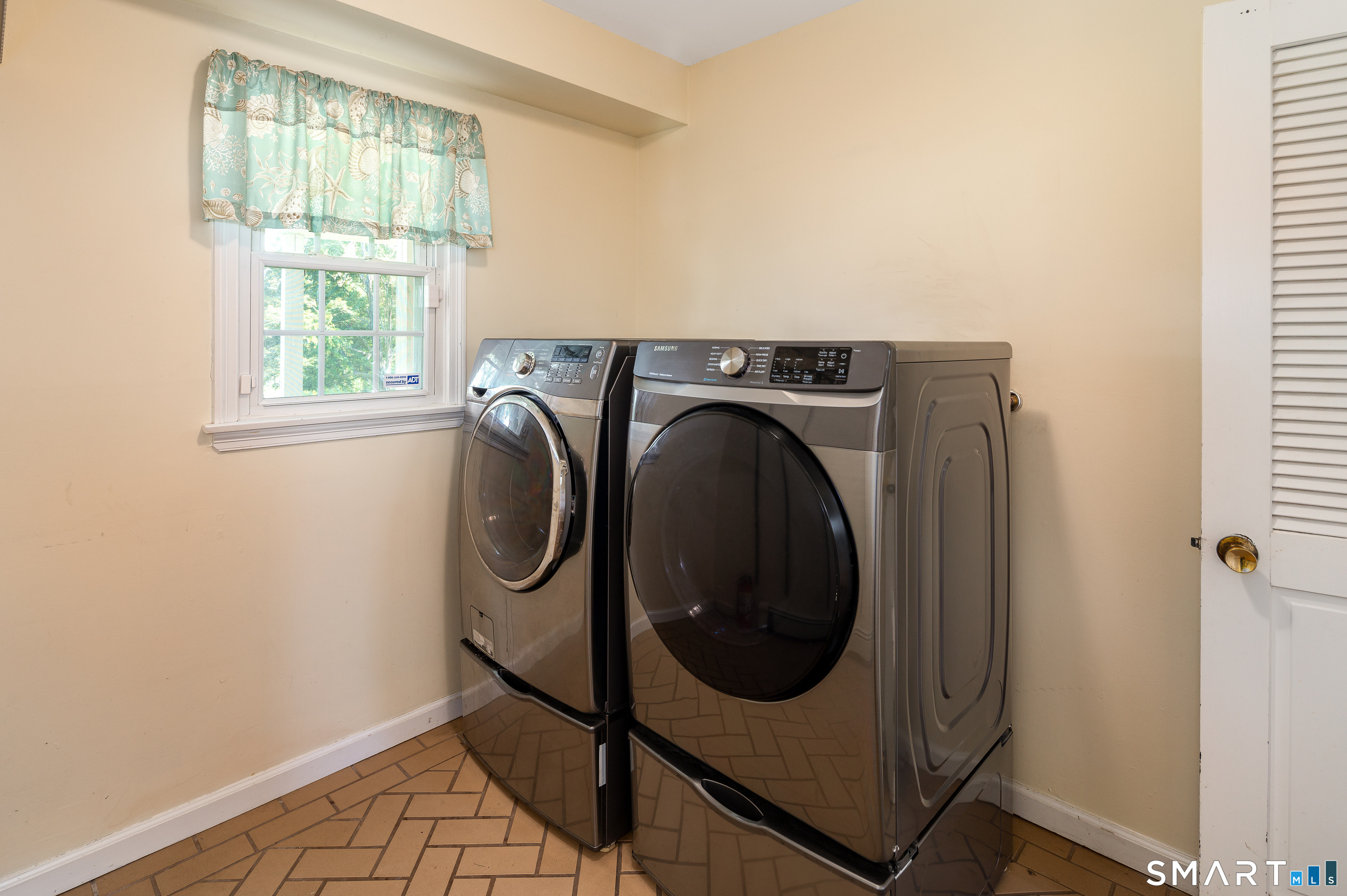 77 Obtuse South Road Brookfield CT 06804