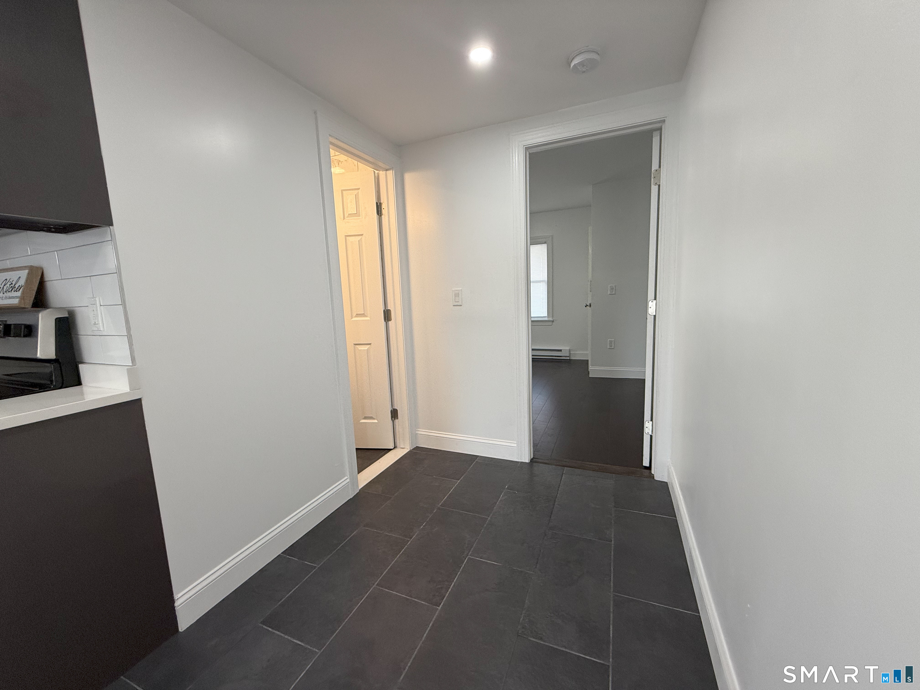 25 Brewer Street New London CT 06320