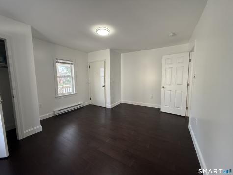 25 Brewer Street New London CT 06320