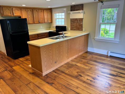 158 Cow Hill Road Clinton CT 06413