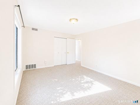 10 Woodsedge Drive Newington CT 06111