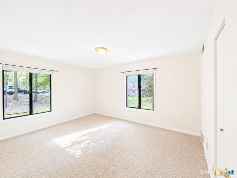 10 Woodsedge Drive Newington CT 06111