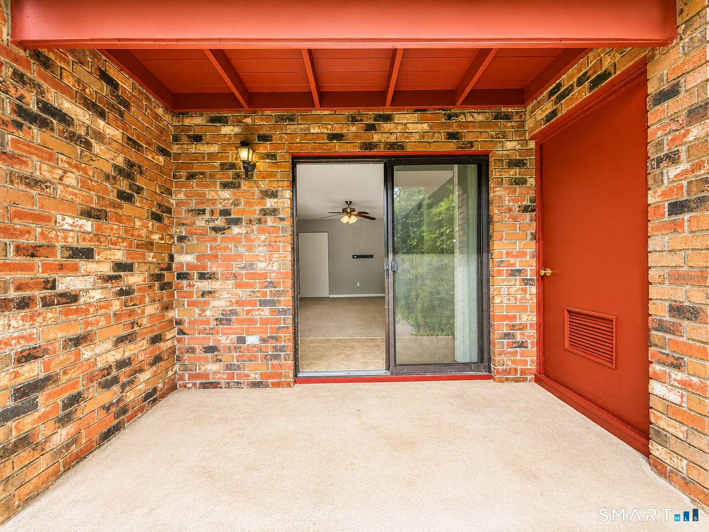 10 Woodsedge Drive Newington CT 06111
