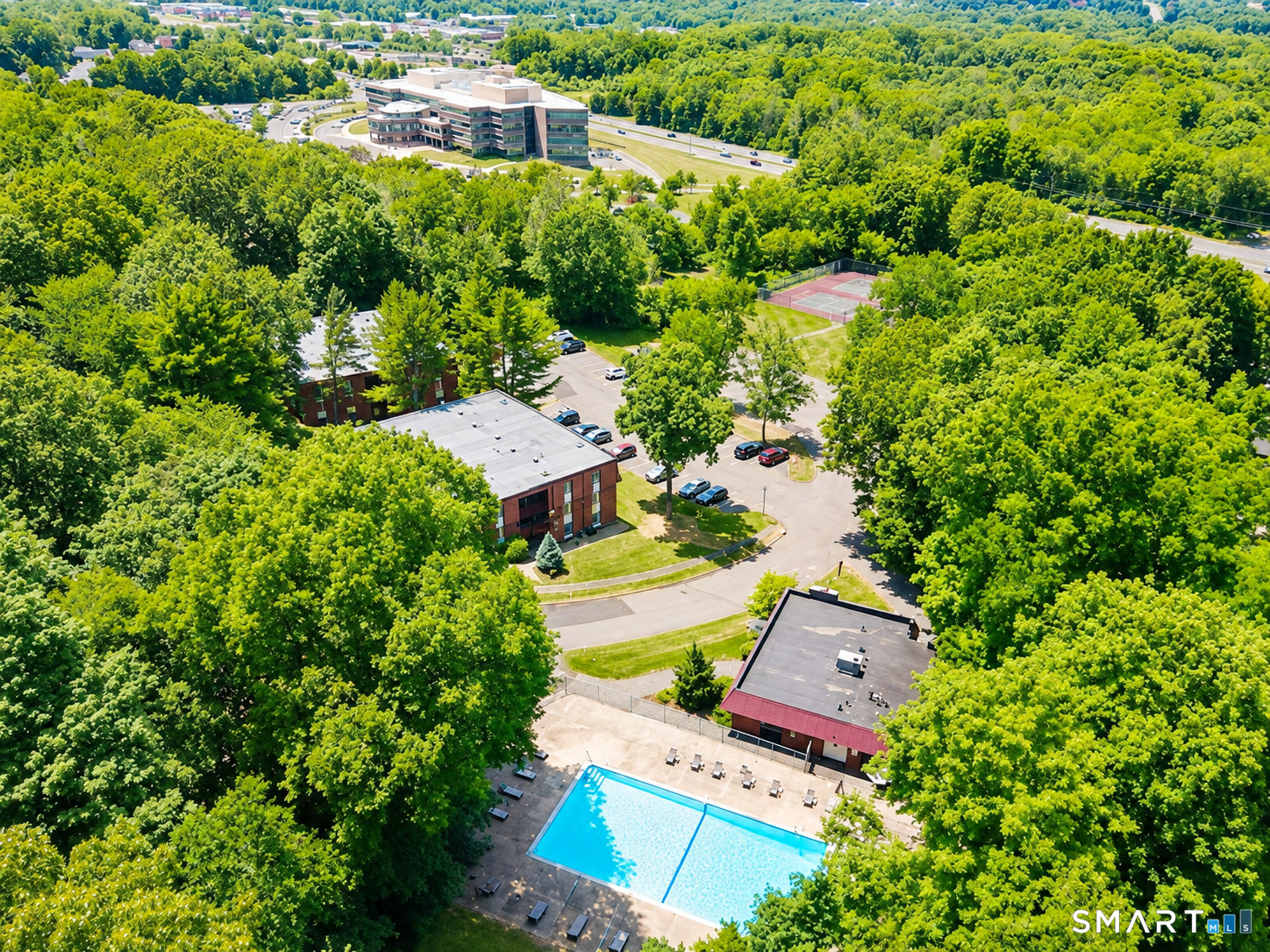 10 Woodsedge Drive Newington CT 06111