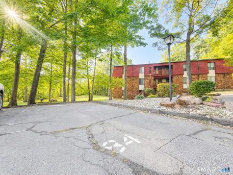 10 Woodsedge Drive Newington CT 06111
